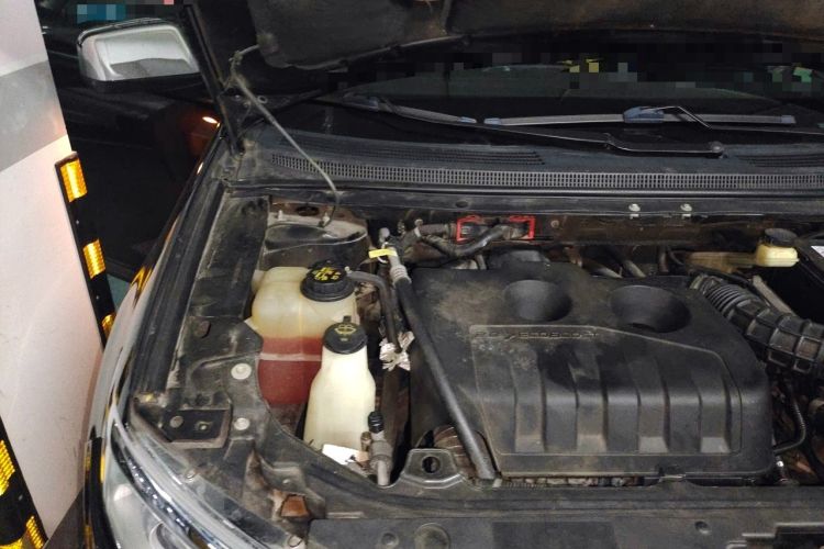 Used Ford Edge 2012 2.0T Elite Sunroof Edition Engine Bay Right