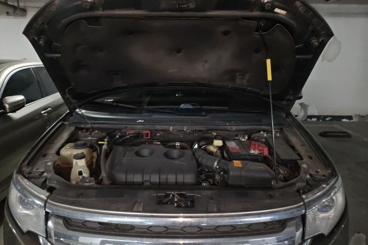 Used Ford Edge 2012 2.0T Elite Edition Engine Bay
