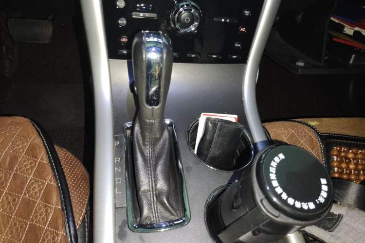 Used Ford Edge 2012 2.0T Elite Sunroof Edition Gear Lever