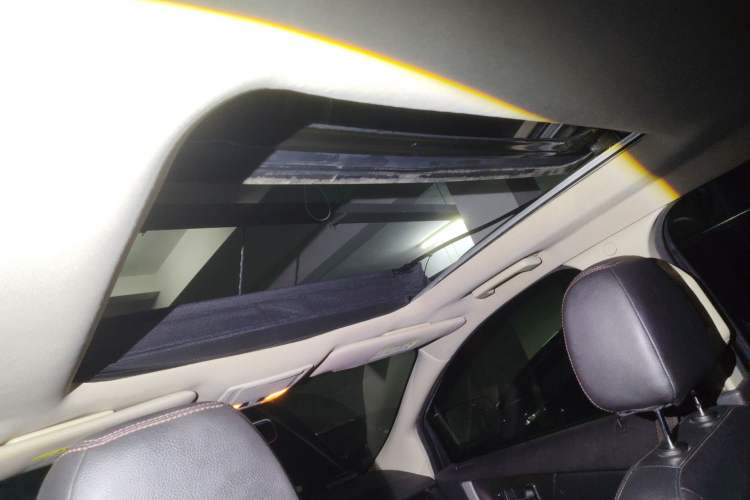 Used Ford Edge 2012 2.0T Elite Sunroof Edition Headliner