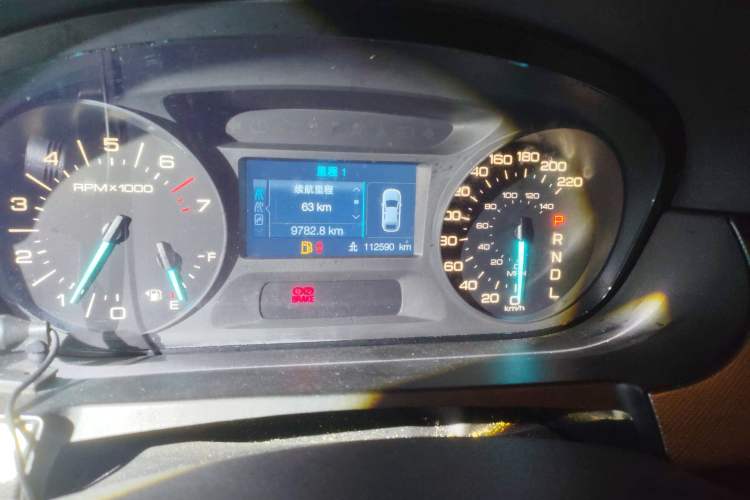 Used Ford Edge 2012 2.0T Elite Sunroof Edition Odometer Close Up
