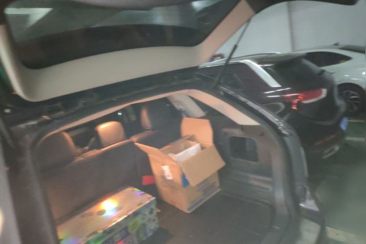 Used Ford Edge 2012 2.0T Elite Sunroof Edition Trunk