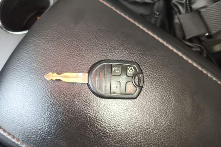 Used Ford Edge 2012 2.0T Elite Sunroof Edition Vehicle Key
