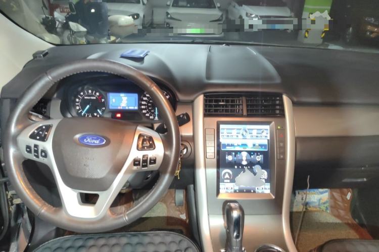 Used Ford Edge 2012 2.0T Elite Sunroof Edition Center Console