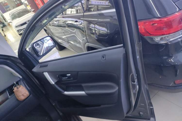 Used Ford Edge 2012 2.0T Zunrui Trim Interior 2