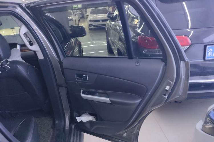 Used Ford Edge 2012 2.0T Zunrui Trim Interior 3