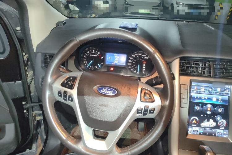 Used Ford Edge 2012 2.0T Elite Sunroof Edition Steering Wheel