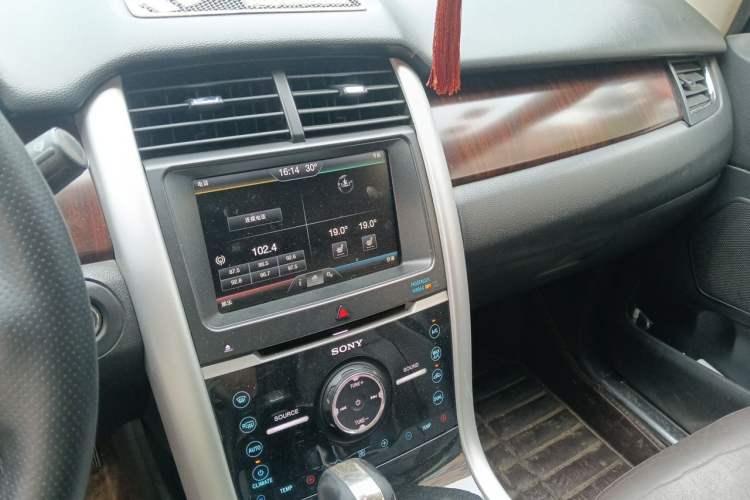 Used Ford Edge 2012 2.0T Zunrui Trim Audio And AC Panel