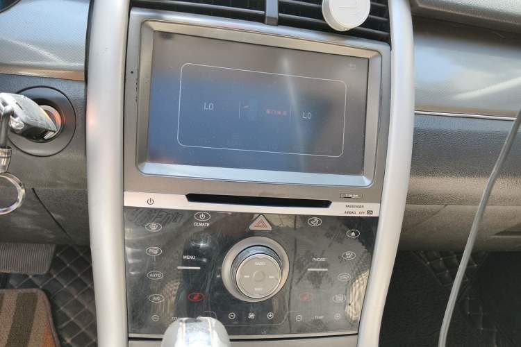 Used Ford Edge 2012 2.0T Elite Sunroof Edition Audio And AC Panel