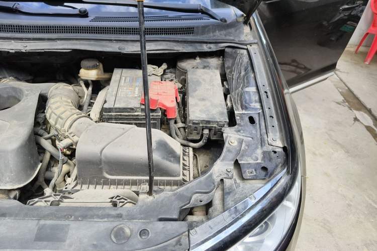 Used Ford Edge 2012 2.0T Elite Sunroof Edition Engine Bay Left