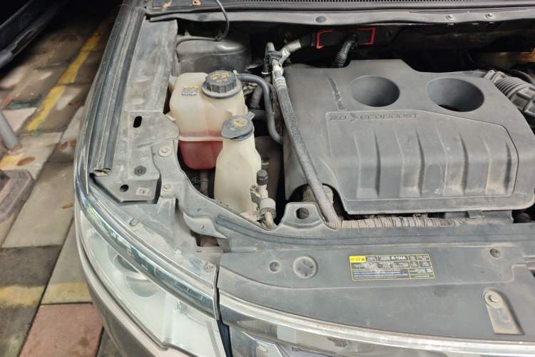 Used Ford Edge 2012 2.0T Elite Edition Engine Bay Right