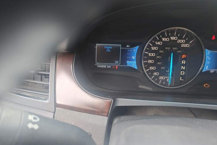 Used Ford Edge 2012 2.0T Zunrui Trim Odometer Close Up