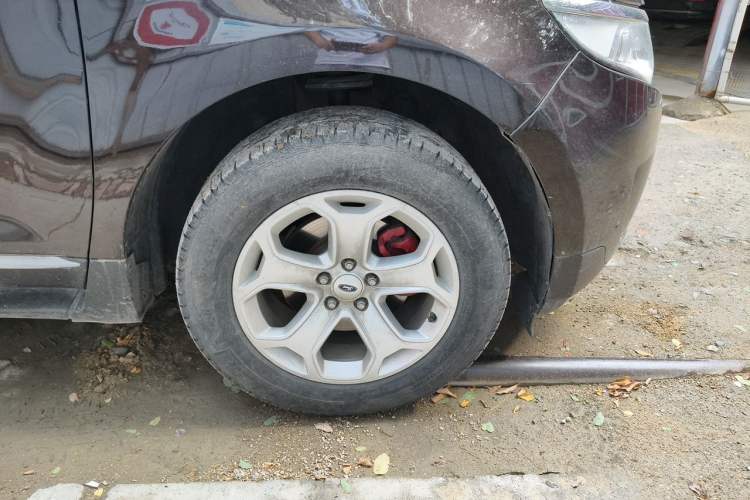 Used Ford Edge 2012 2.0T Elite Sunroof Edition Right Front Wheel Hub