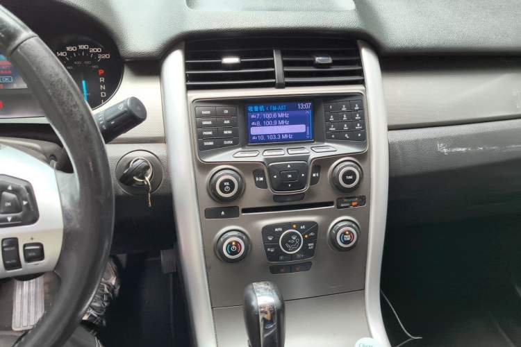 Used Ford Edge 2012 2.0T Elite Sunroof Edition Audio And AC Panel