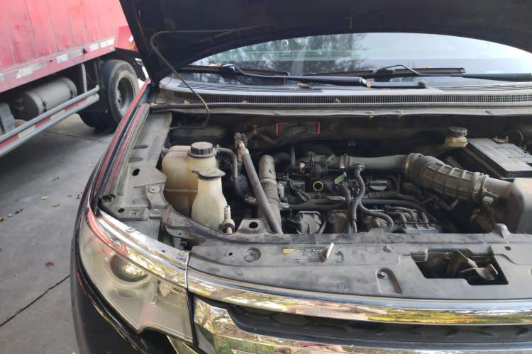 Used Ford Edge 2012 2.0T Elite Sunroof Edition Engine Bay Right