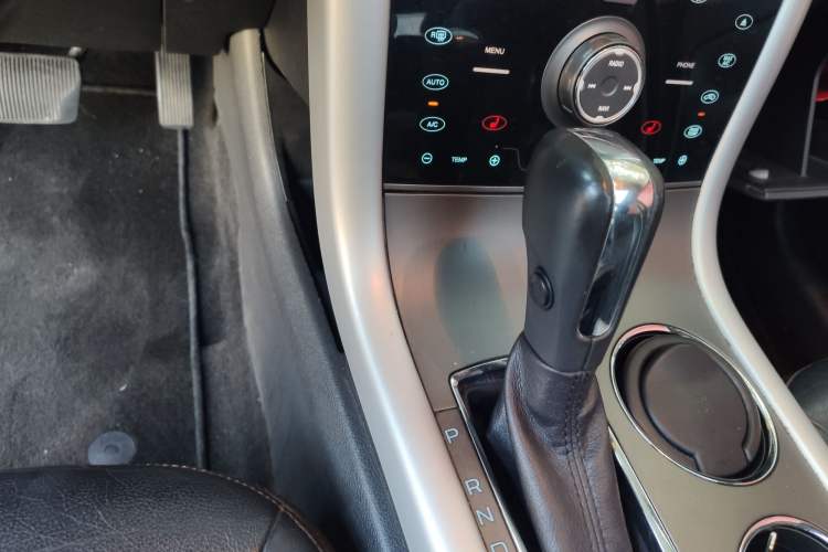 Used Ford Edge 2012 2.0T Elite Sunroof Edition Gear Lever