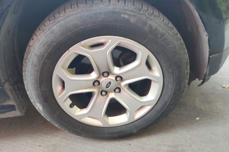Used Ford Edge 2012 2.0T Elite Sunroof Edition Right Front Wheel Hub