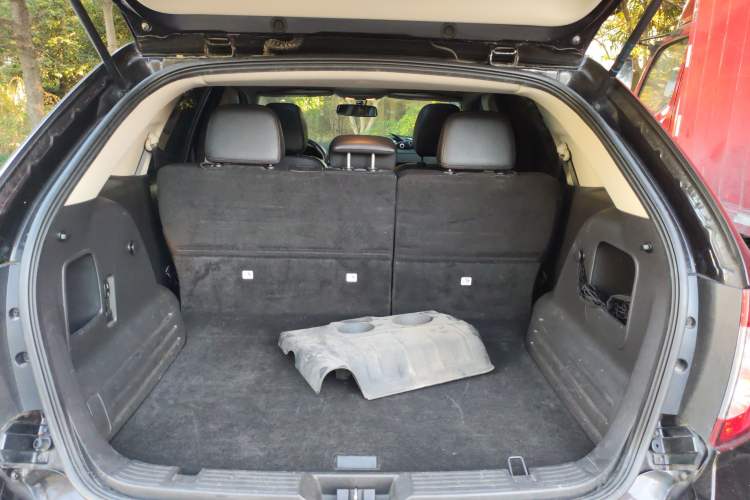 Used Ford Edge 2012 2.0T Elite Sunroof Edition Trunk