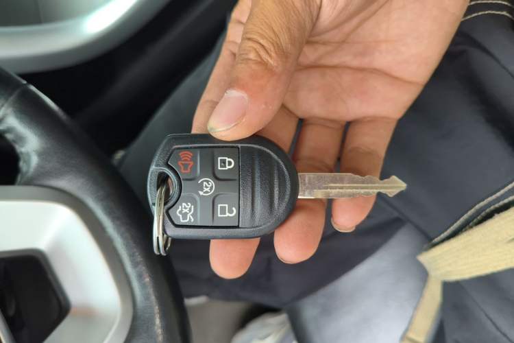 Used Ford Edge 2012 2.0T Elite Sunroof Edition Vehicle Key