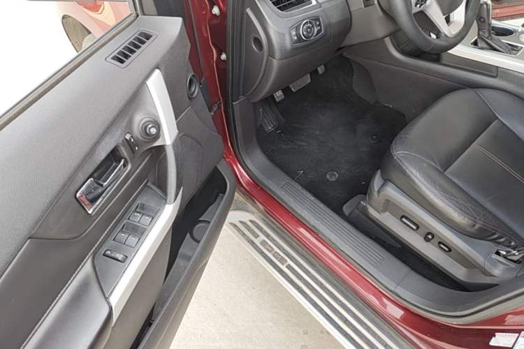 Used Ford Edge 2012 2.0T Elite Sunroof Edition Driver Seat