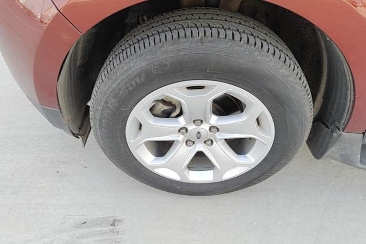 Used Ford Edge 2012 2.0T Elite Sunroof Edition Left Front Wheel Hub