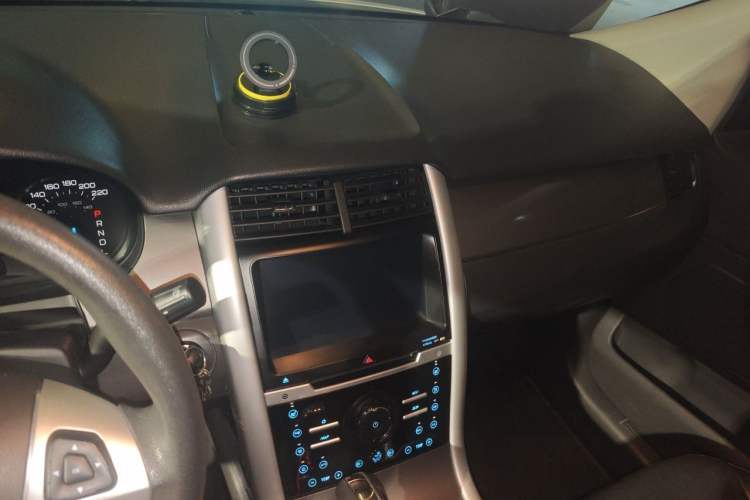 Used Ford Edge 2012 2.0T Elite Sunroof Edition Audio And AC Panel