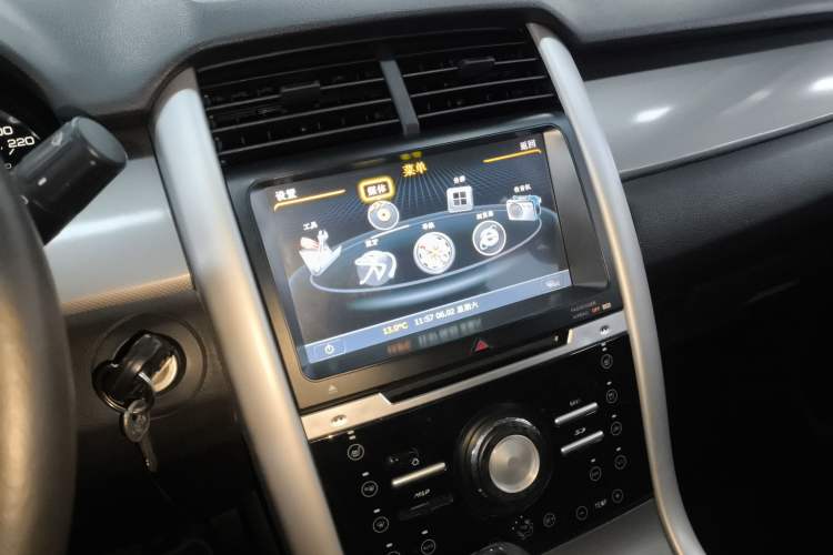 Used Ford Edge 2012 2.0T Elite Sunroof Edition Audio And AC Panel