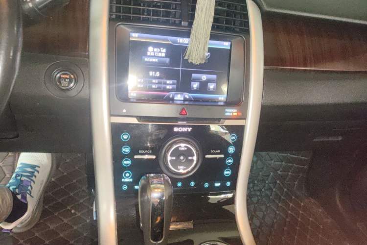 Used Ford Edge 2012 2.0T Zunrui Trim Audio And AC Panel