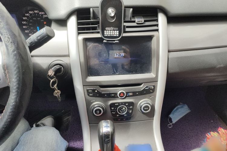 Used Ford Edge 2012 2.0T Elite Sunroof Edition Audio And AC Panel