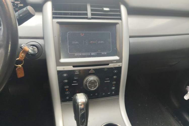 Used Ford Edge 2012 2.0T Elite Sunroof Edition Audio And AC Panel