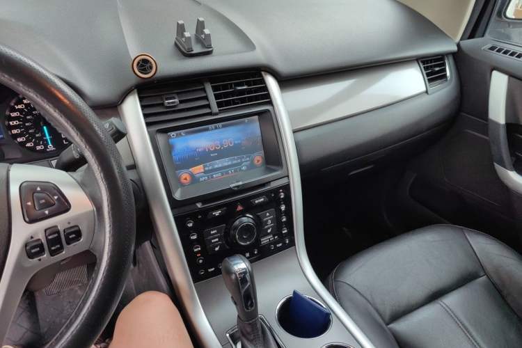 Used Ford Edge 2012 2.0T Elite Sunroof Edition Audio And AC Panel
