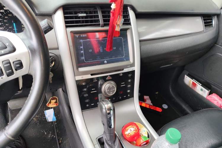 Used Ford Edge 2012 2.0T Elite Sunroof Edition Audio And AC Panel