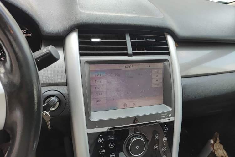 Used Ford Edge 2012 2.0T Elite Sunroof Edition Audio And AC Panel