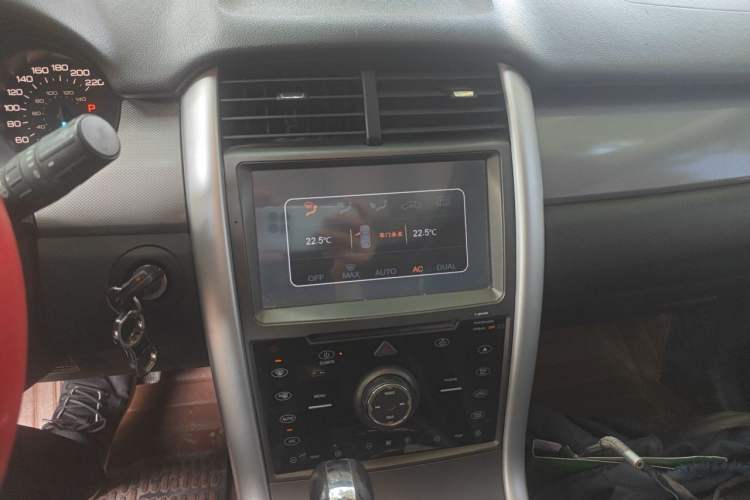 Used Ford Edge 2012 2.0T Elite Sunroof Edition Audio And AC Panel