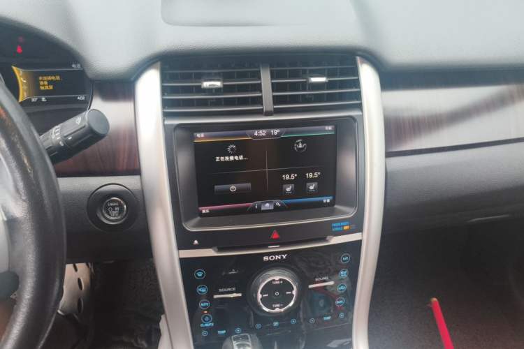 Used Ford Edge 2012 2.0T Zunrui Trim Audio And AC Panel