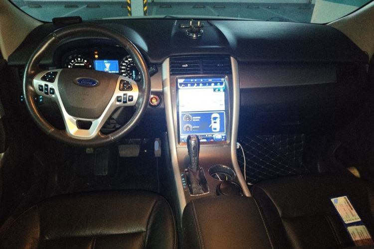 Used Ford Edge 2012 2.0T Elite Sunroof Edition Center Console