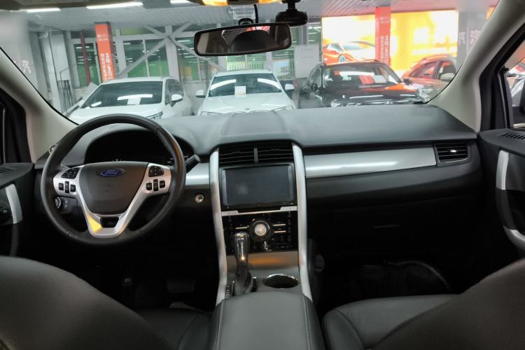 Used Ford Edge 2012 2.0T Elite Sunroof Edition Center Console