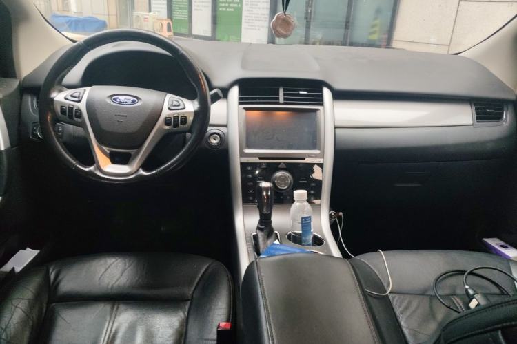 Used Ford Edge 2012 2.0T Elite Sunroof Edition Center Console