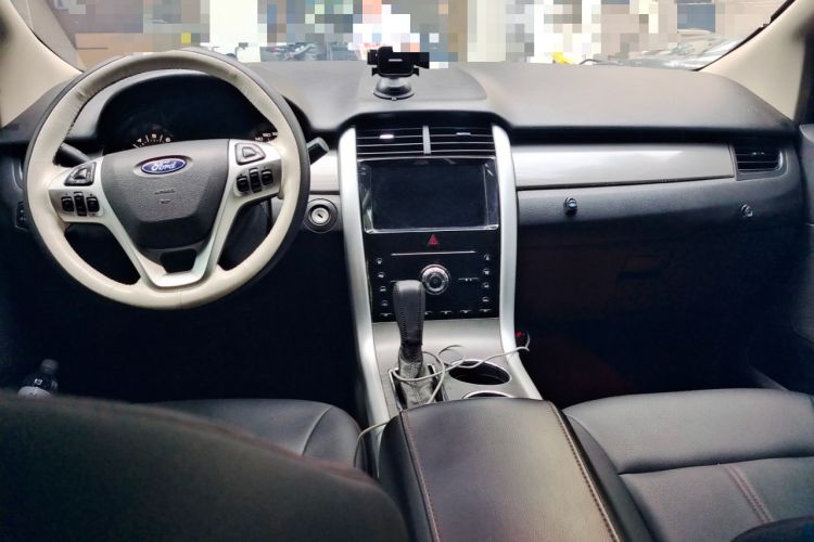 Used Ford Edge 2012 2.0T Elite Sunroof Edition Center Console