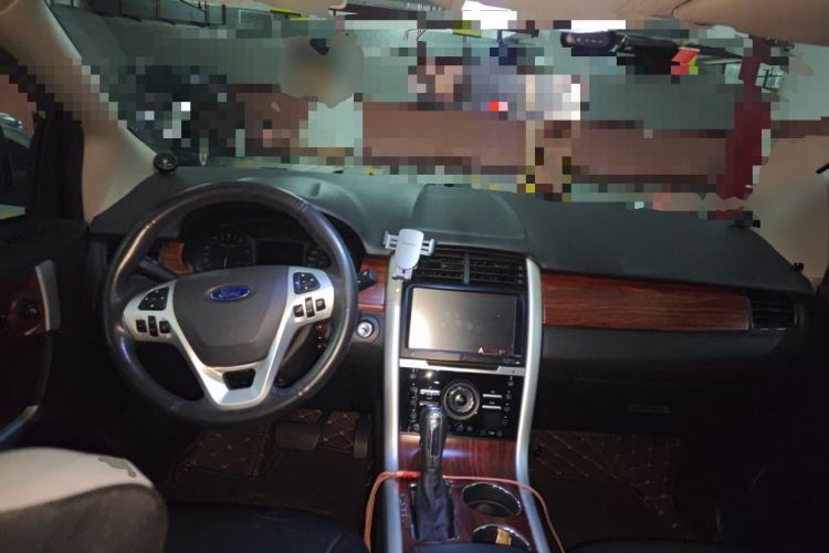 Used Ford Edge 2012 2.0T Elite Sunroof Edition Center Console