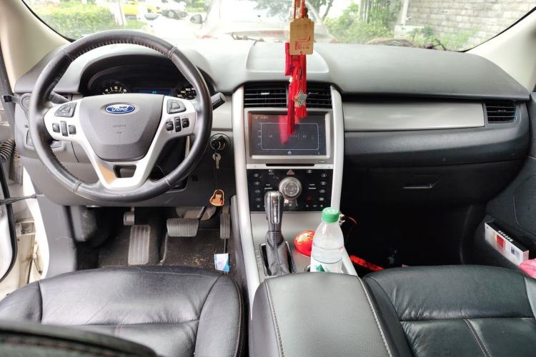 Used Ford Edge 2012 2.0T Elite Sunroof Edition Center Console