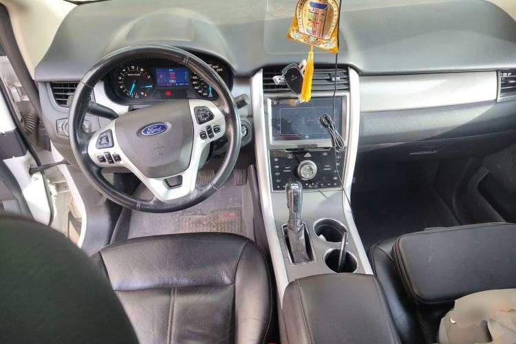 Used Ford Edge 2012 2.0T Elite Sunroof Edition Center Console