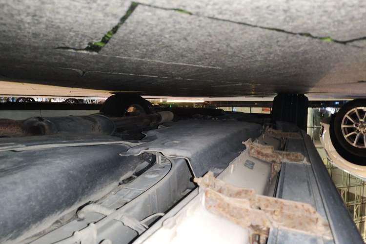 Used Ford Edge 2012 2.0T Elite Sunroof Edition Chassis Rear Left