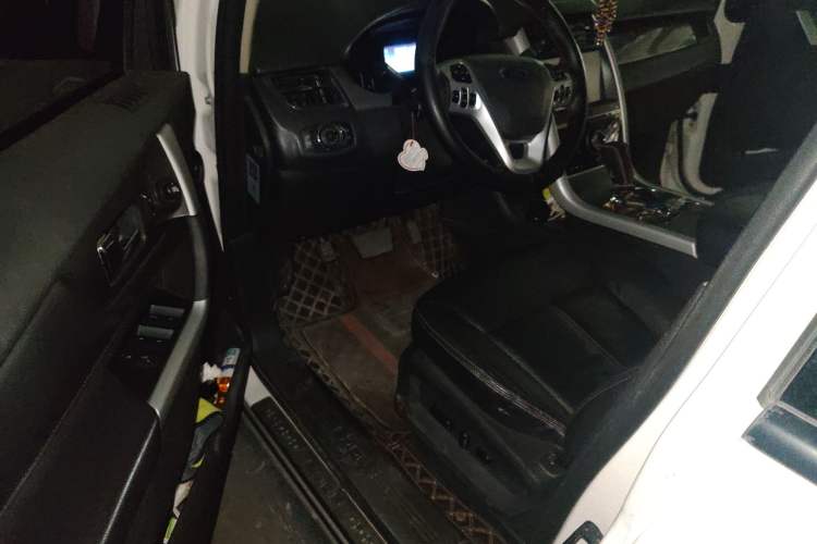 Used Ford Edge 2012 2.0T Elite Edition Driver Seat