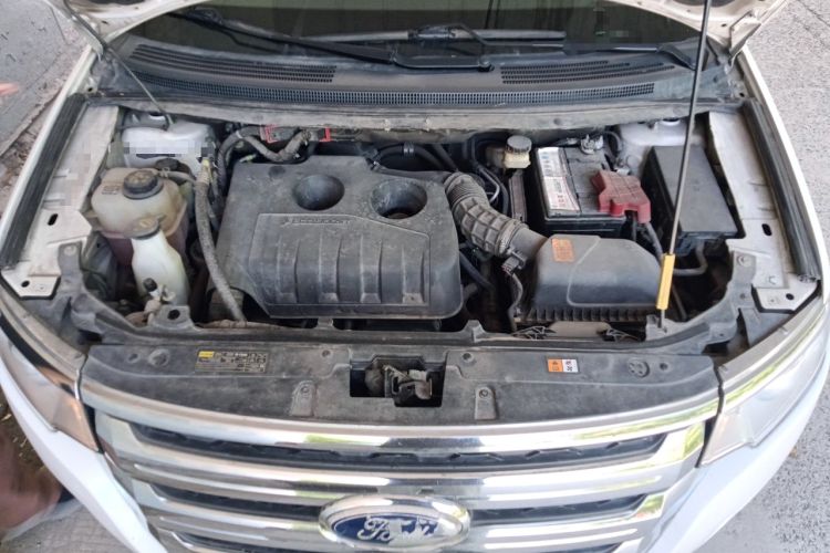 Used Ford Edge 2012 2.0T Elite Edition Engine Bay