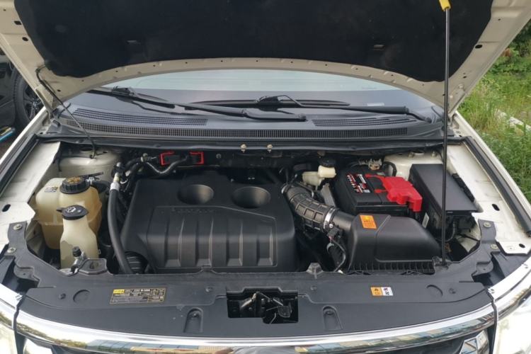 Used Ford Edge 2012 2.0T Elite Edition Engine Bay