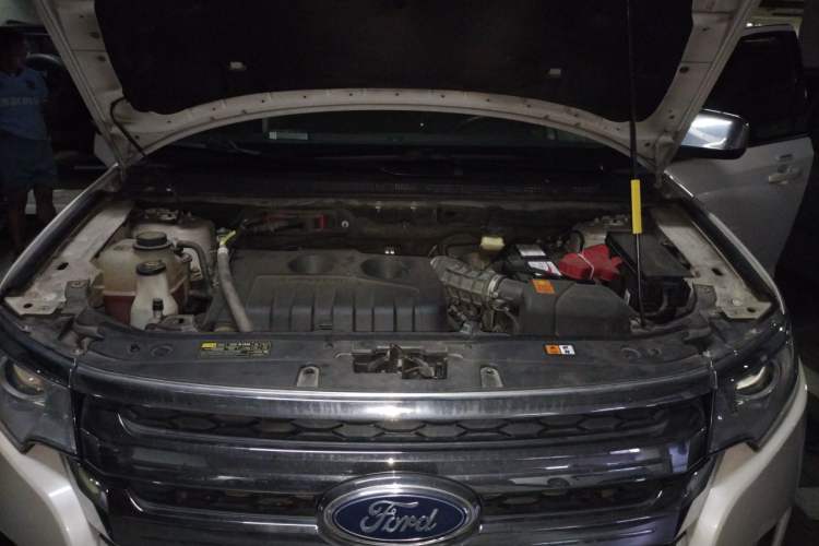 Used Ford Edge 2012 2.0T Elite Sunroof Edition Engine Bay