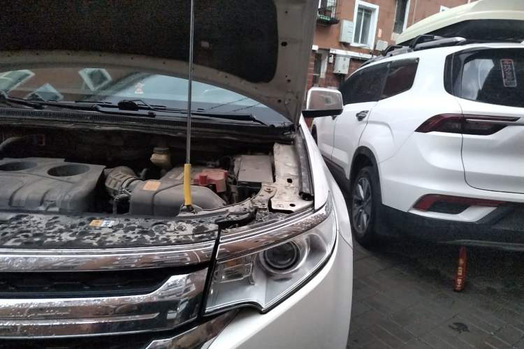 Used Ford Edge 2012 2.0T Elite Sunroof Edition Engine Bay Left