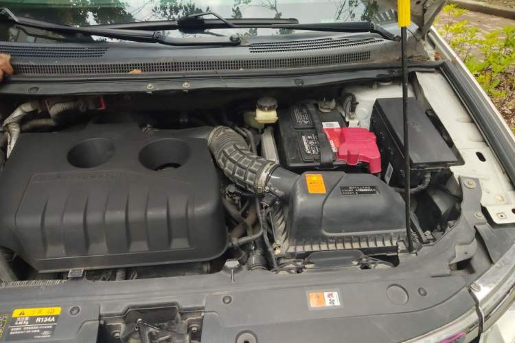 Used Ford Edge 2012 2.0T Elite Sunroof Edition Engine Bay Left