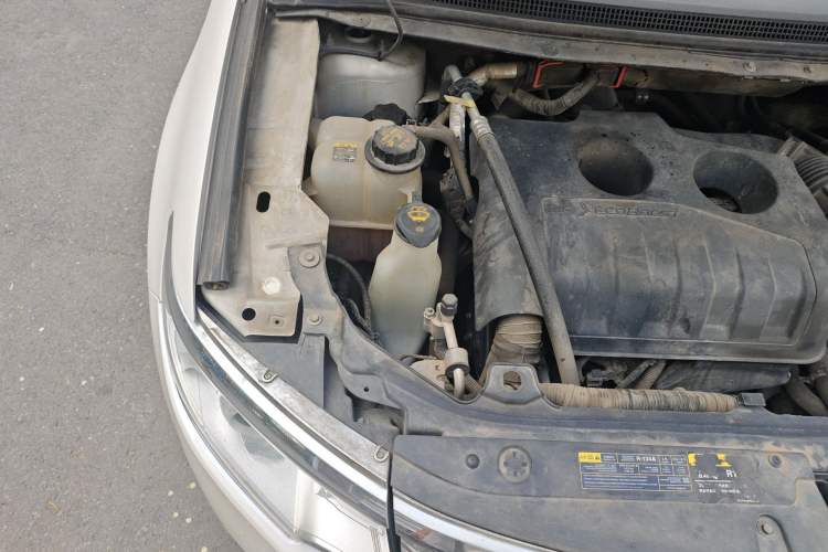 Used Ford Edge 2012 2.0T Elite Sunroof Edition Engine Bay Right